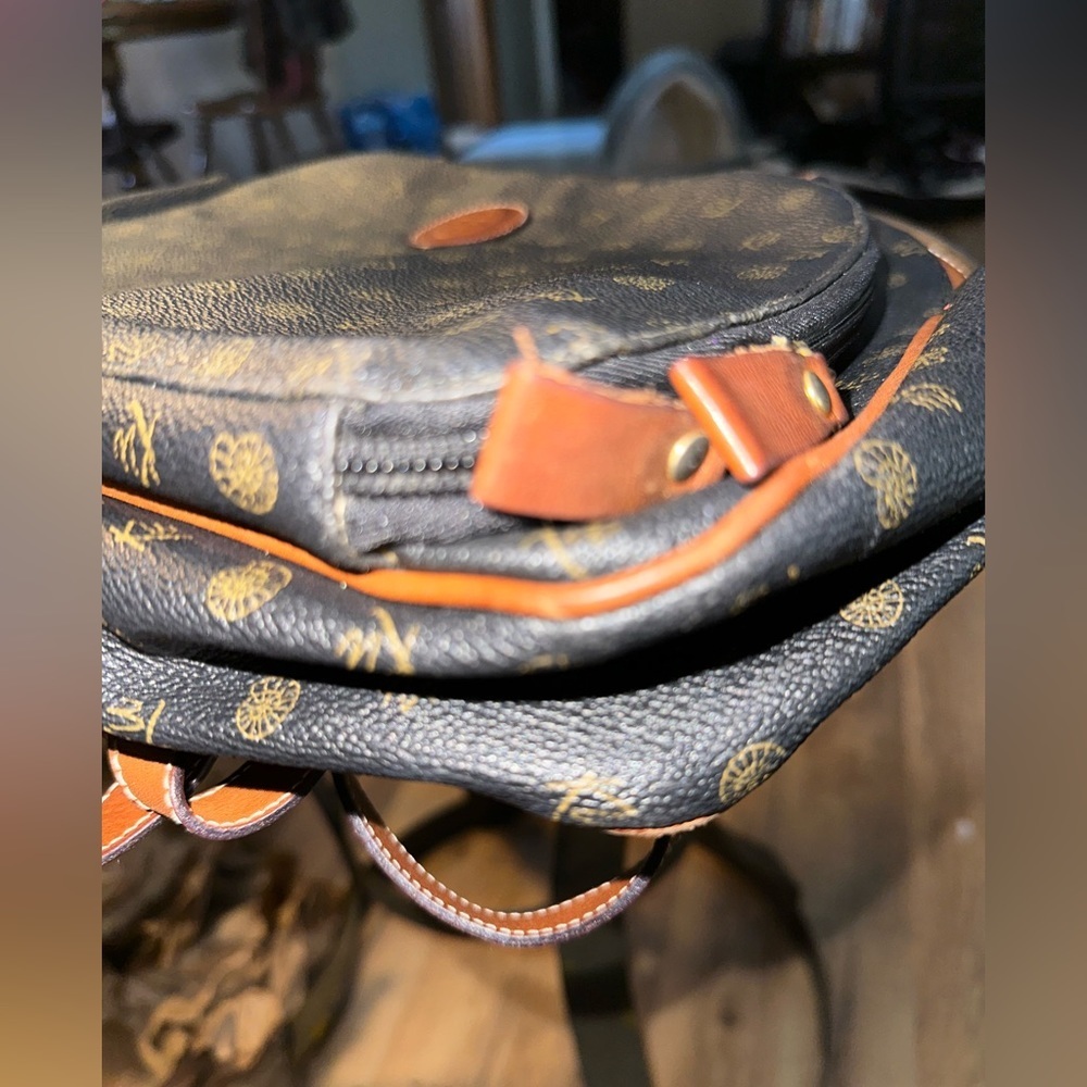 Vintage (made in Italy) Kenzia handbag​​ - Picture 7 of 8
